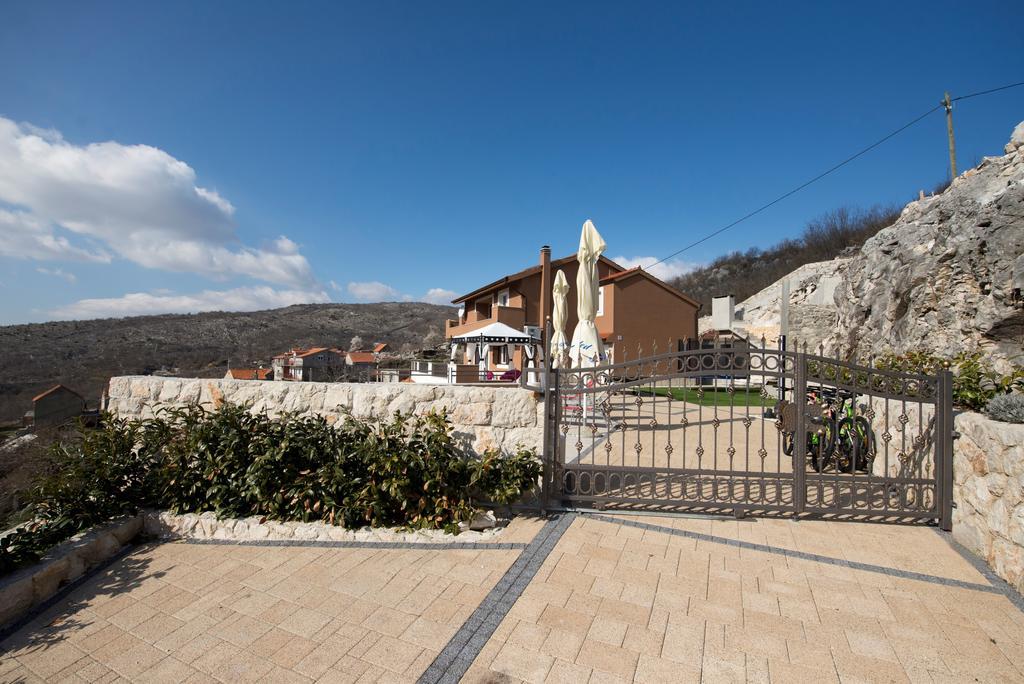 Villa Ivana Zagvozd Exteriör bild