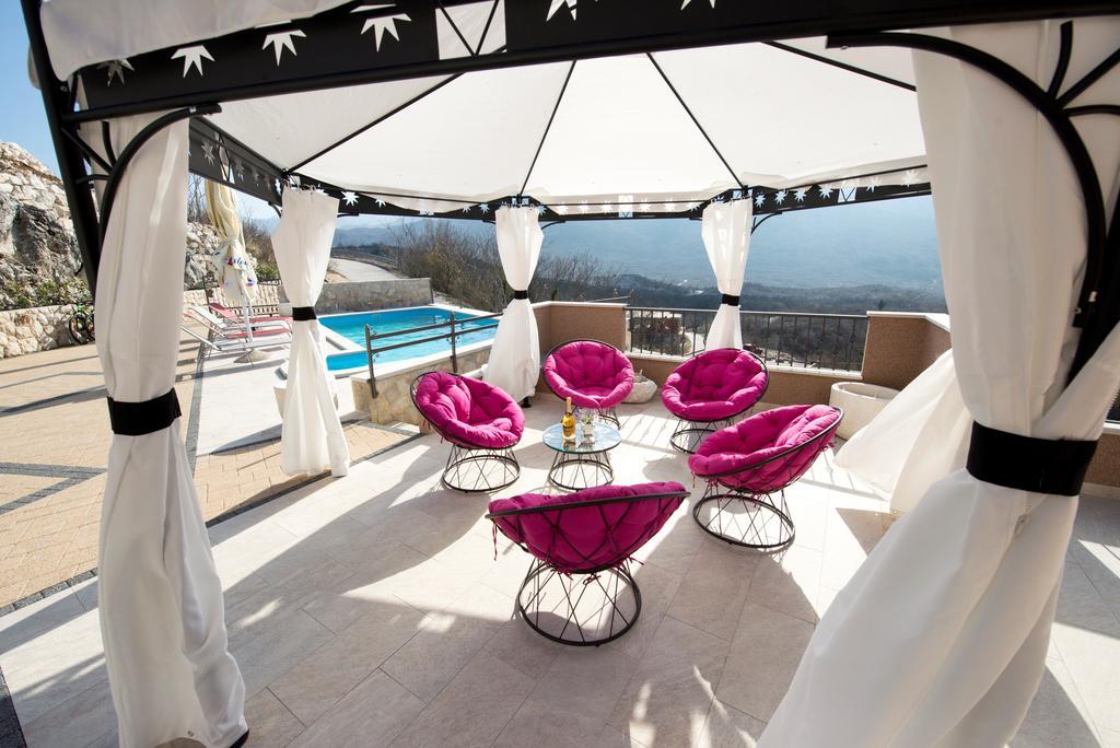 Villa Ivana Zagvozd Exteriör bild