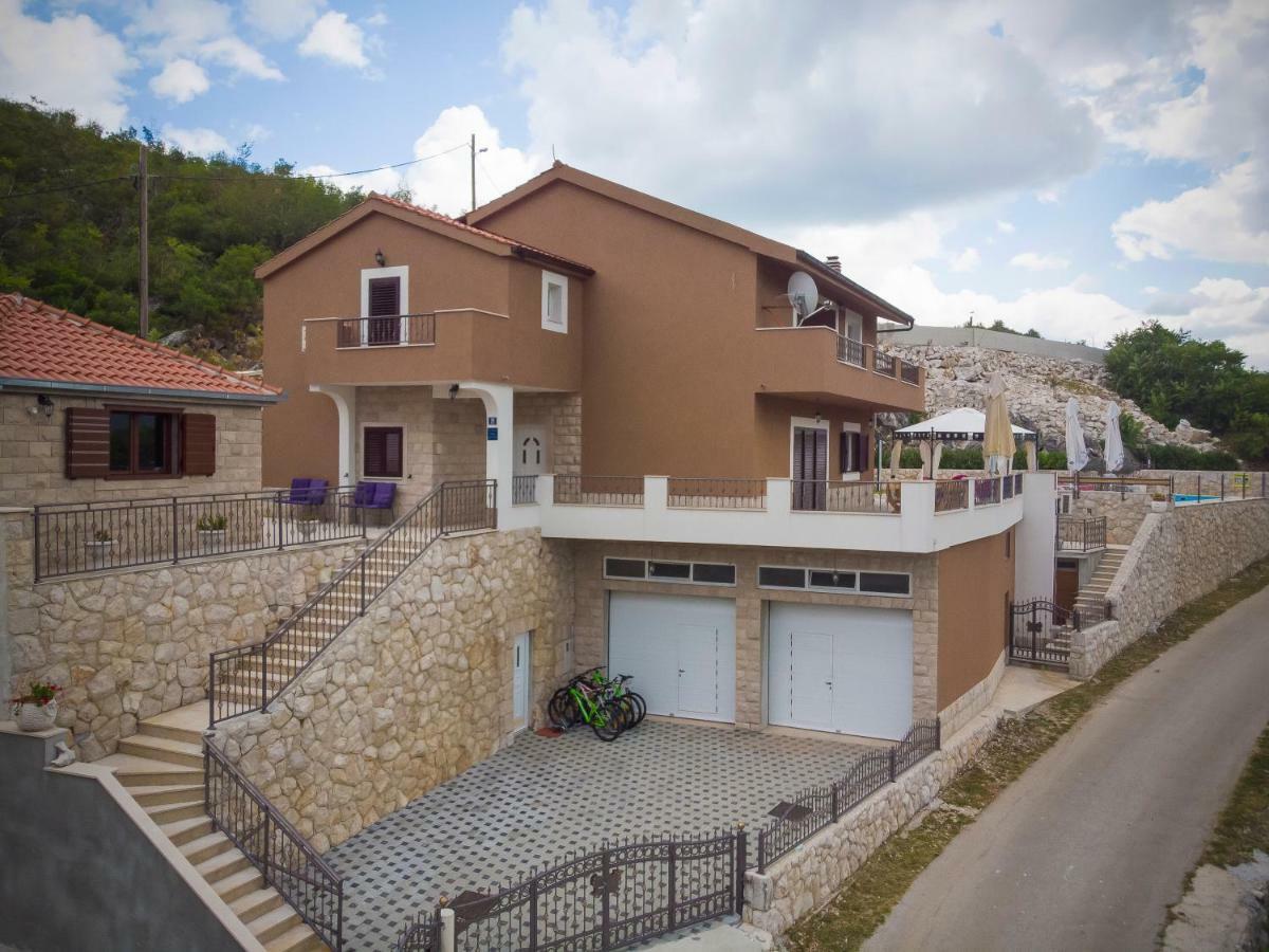 Villa Ivana Zagvozd Exteriör bild